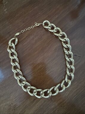 AV Max Gold Chunky Chain Necklace - Women's Fashion Jewelry